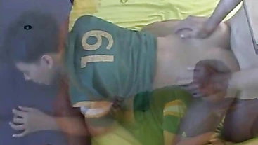 Twink Asian kissing before breeding bottom until cumshot