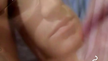 Passionate deepthroating and sultry smoking experience