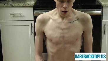 Ginger skinny twink fucks gaypussy of tattooed stud