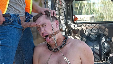 Construction worker Brogans fat cock stuffed in Joey Wilcox dry thirsty mouth