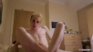 British Twink Harry Alexander Pleases His Throbbing Cock