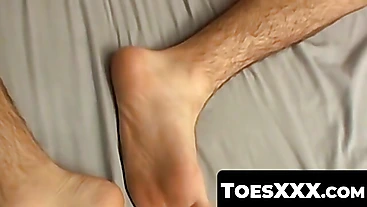ToesXXX.com - Naughty twink Wiley's foot fetish and self-pleasure session