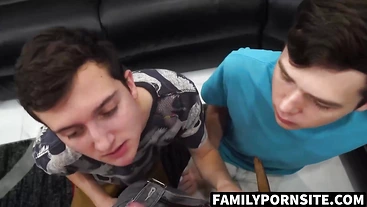 FamilyPornSite.com - Dakota and Jack devour Greg McKeons commanding dick
