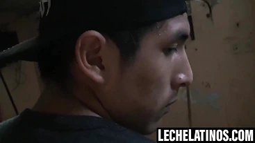 LecheLatinos.com - Attractive Eloy sucks me before cum spraying