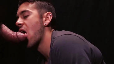 Glory hole blowjob turns to deepthroat with twink and daddy