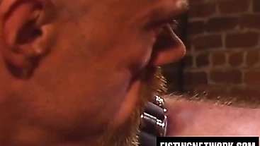 Stud Tom Vacarro fucks Aaron Tanner with toys in threesome