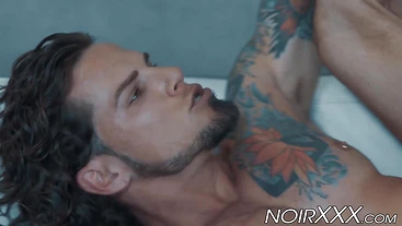 Inked Archer Croft rimmed and anal fucked by Zario Travezz