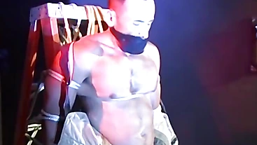 Mouthfolded stud endures rough torment from the dominant top