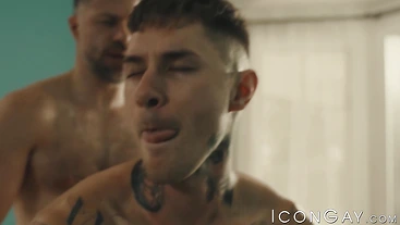 Muscular daddy Tristan Jaxx roughly demolishes tatted Zak Bishop