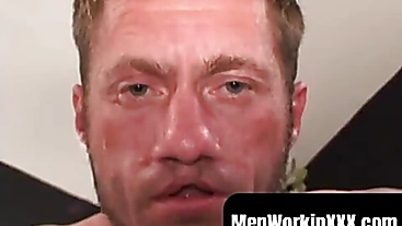 MenWorkinXXX.com - Seductive tattooed hunk jerks off while moaning in hot and passionate solo