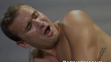 Devin Trez plunges his hungry BBC monster into Isaac X at lunch break