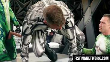 Brian Bonds ass stretched by Ethan Sinns and Dylan Hawks