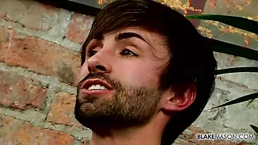 Stroking Out A Load With Ryan - Ryan Mason