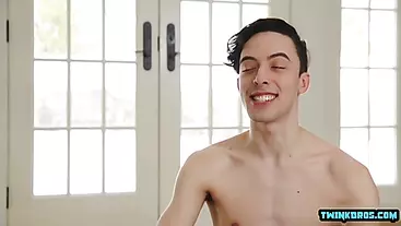 Brunette twinks anal sex with cumshot