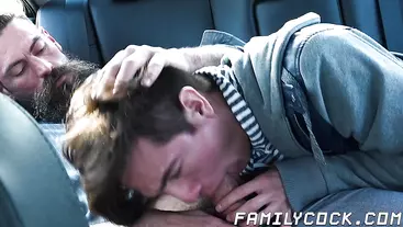 Bearded stepdad bare fucks his cute stepson on the backseat